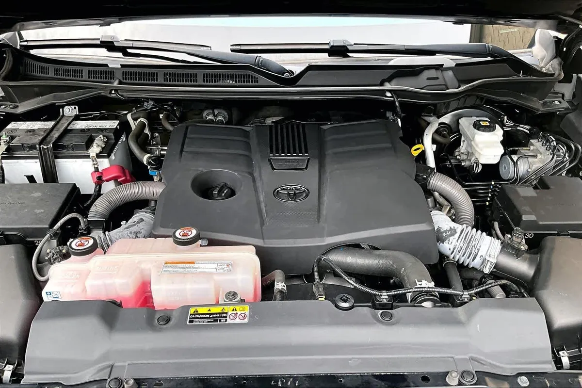 2023 Toyota Tundra 1794 Edition thumbnail 32