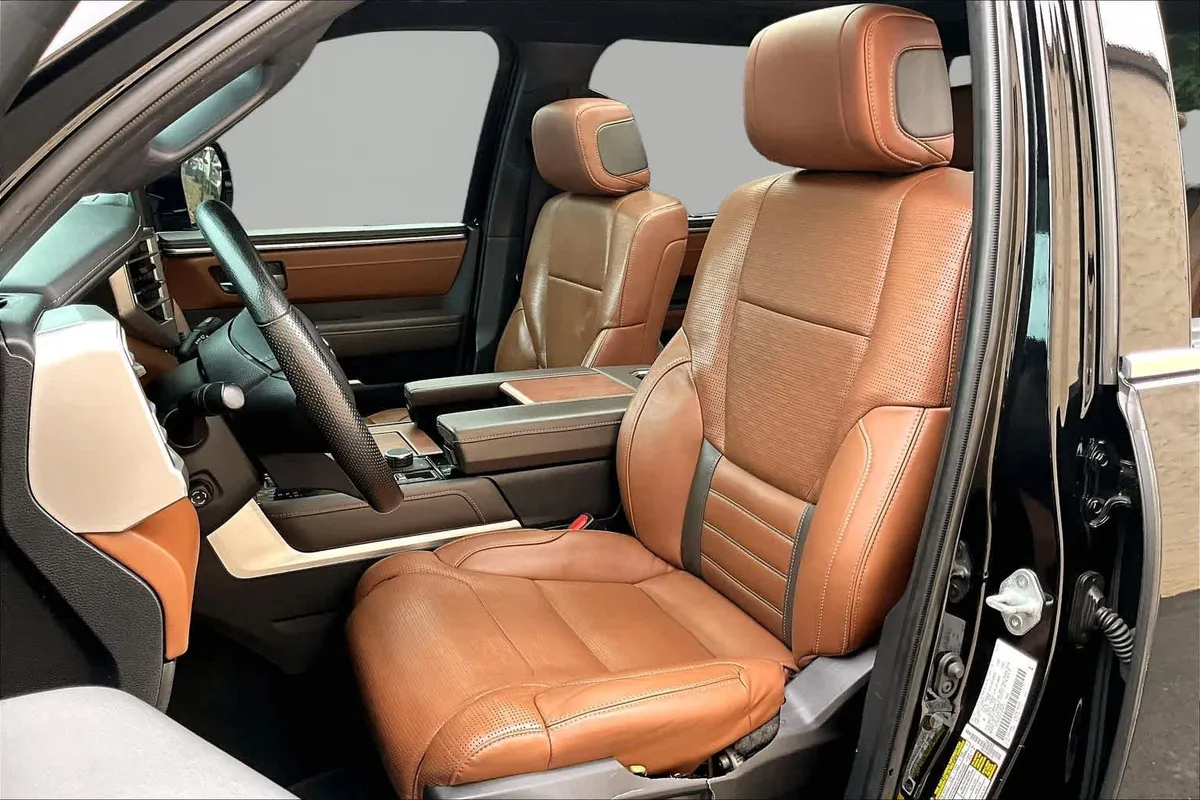 2023 Toyota Tundra 1794 Edition thumbnail 8