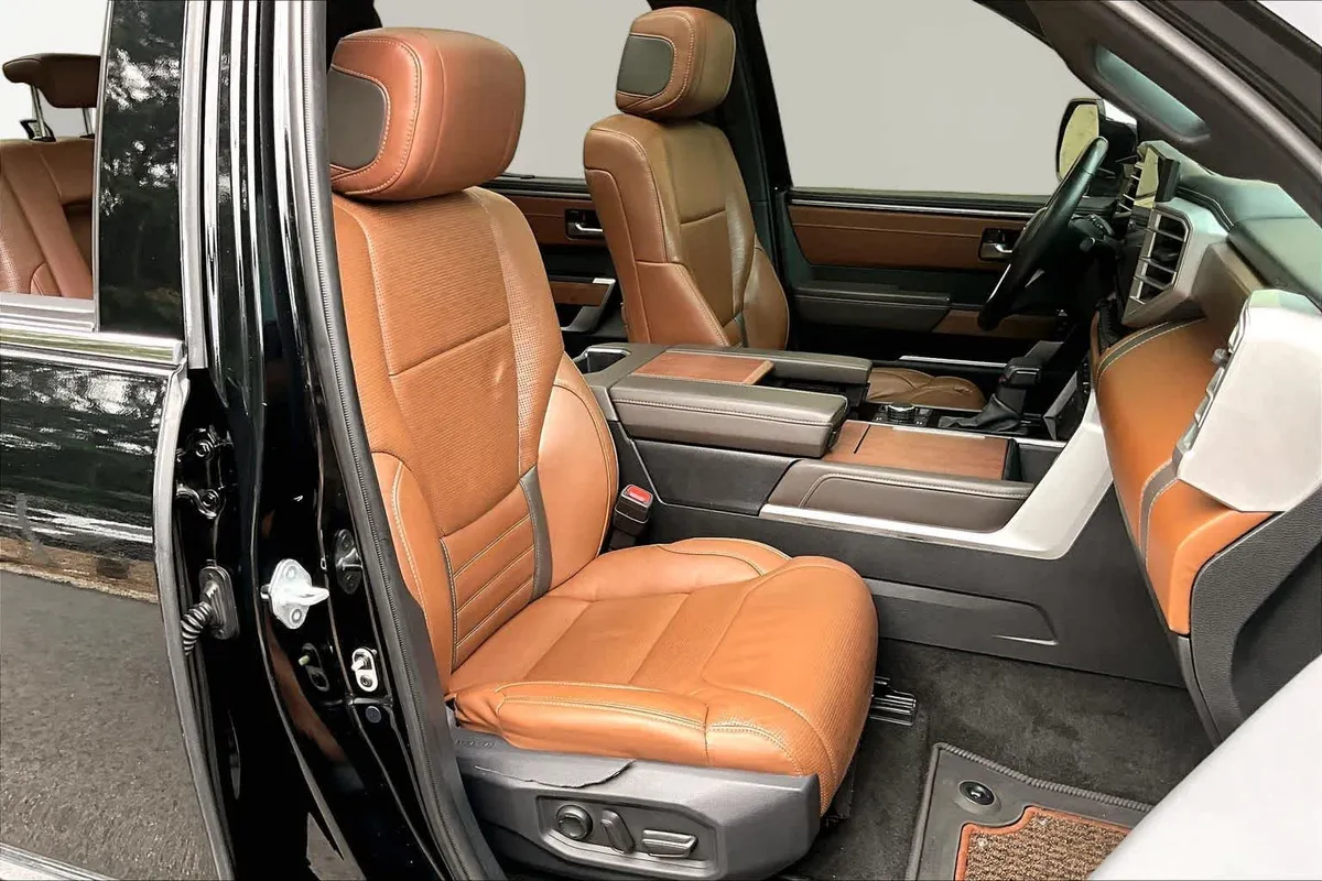 2023 Toyota Tundra 1794 Edition thumbnail 9