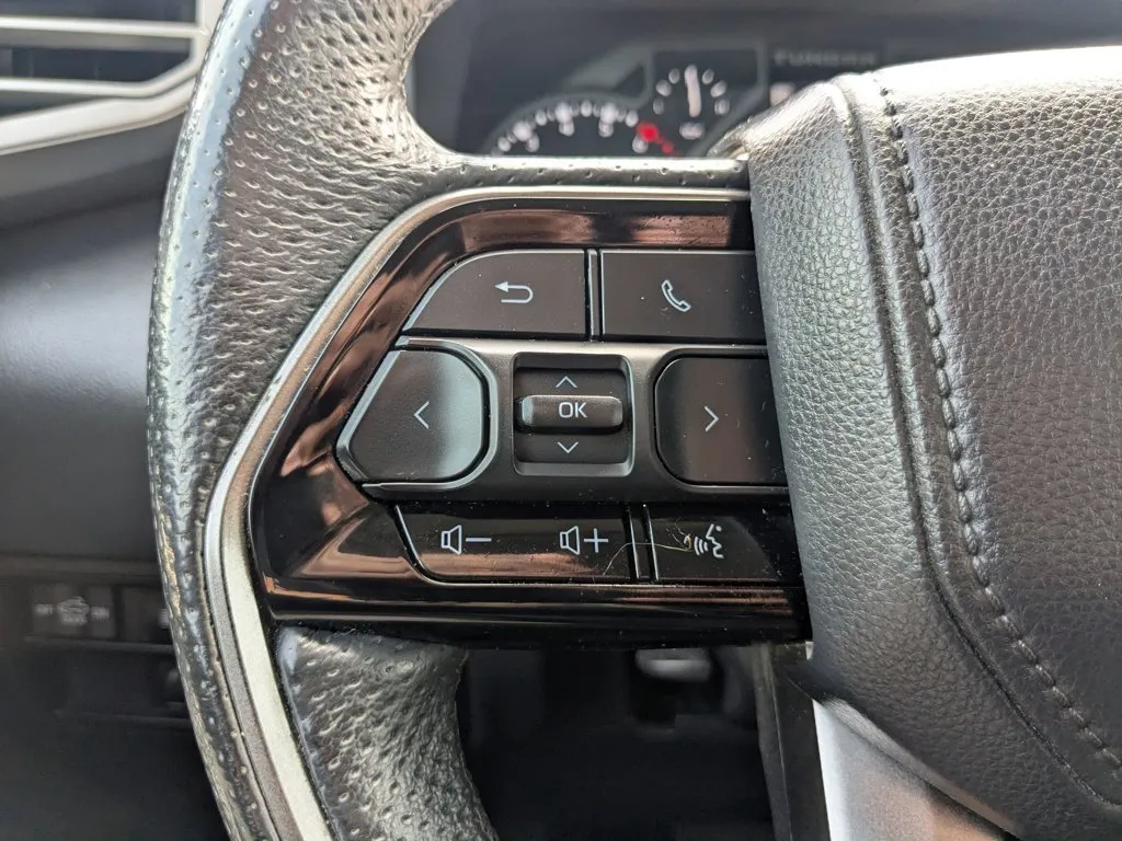 2023 Toyota Tundra 4WD Limited thumbnail 21