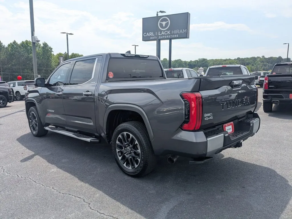 2023 Toyota Tundra 4WD Limited thumbnail 7