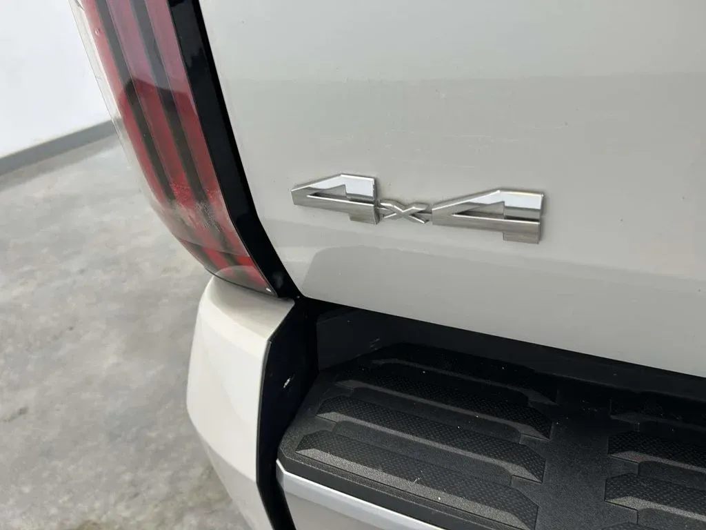 2023 Toyota Tundra Hybrid Capstone thumbnail 14
