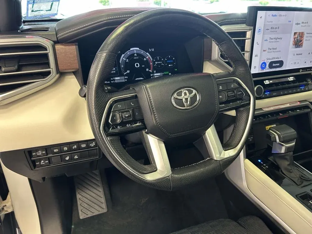 2023 Toyota Tundra Hybrid Capstone thumbnail 18