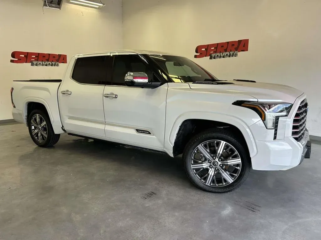2023 Toyota Tundra Hybrid Capstone thumbnail 2