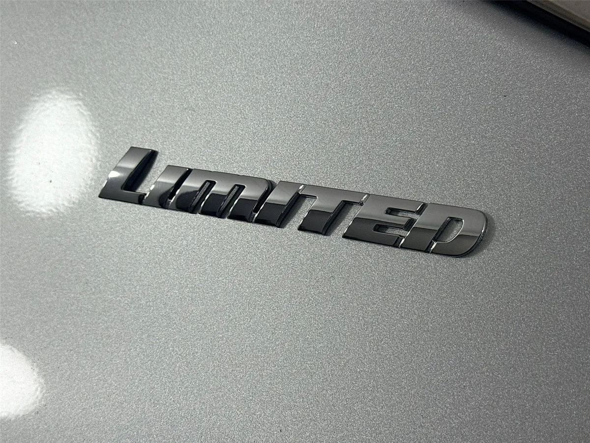 2023 Toyota Tundra Limited thumbnail 11