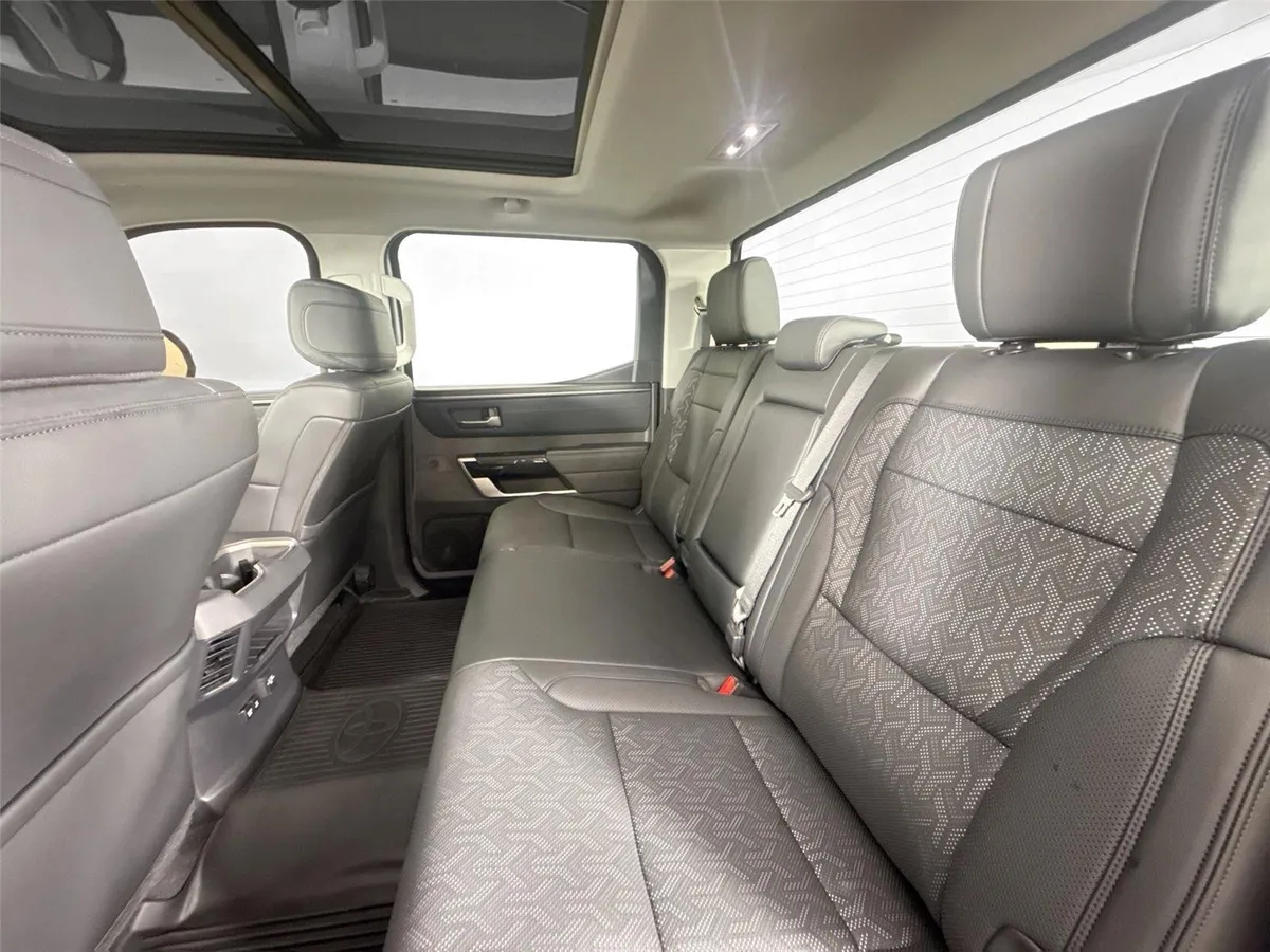 2023 Toyota Tundra Limited thumbnail 33