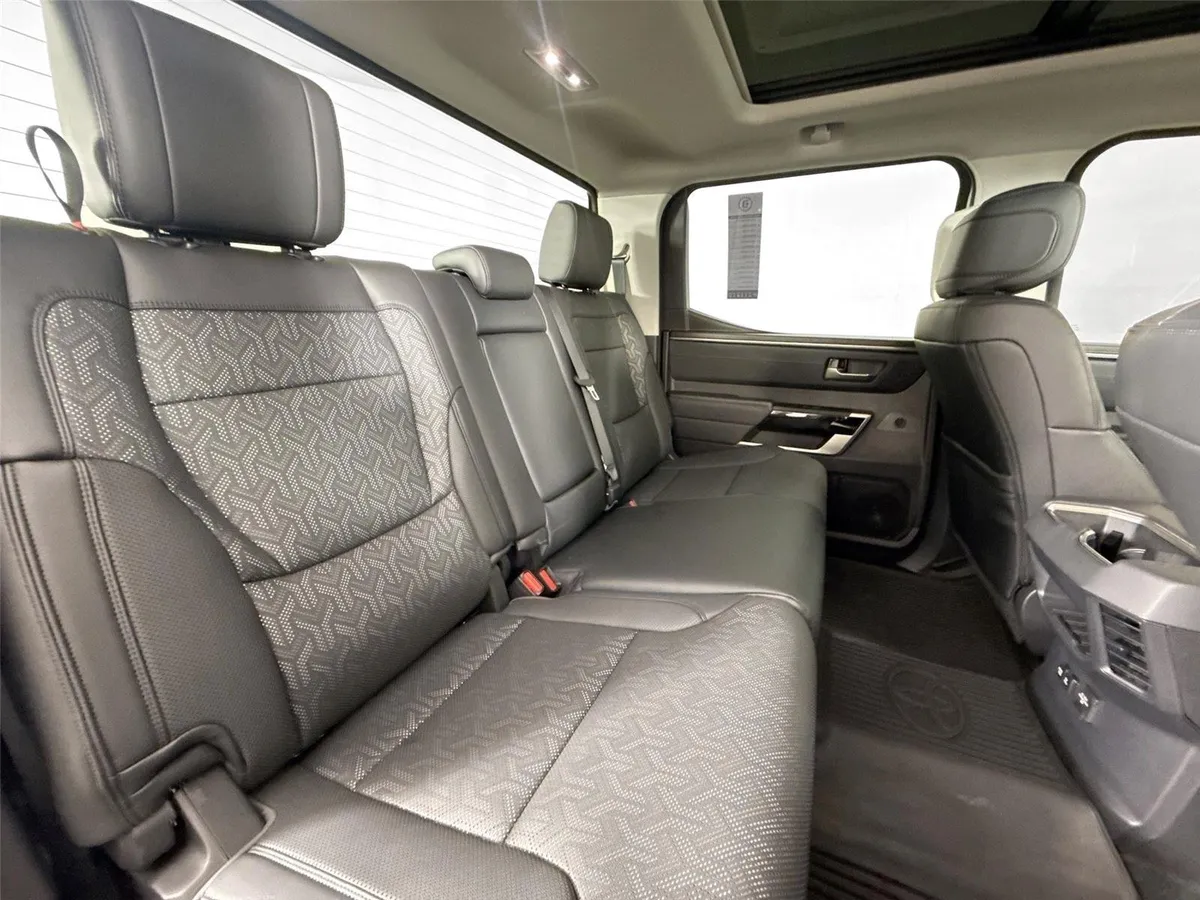 2023 Toyota Tundra Limited thumbnail 42