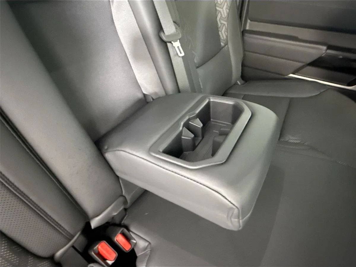 2023 Toyota Tundra Limited thumbnail 43