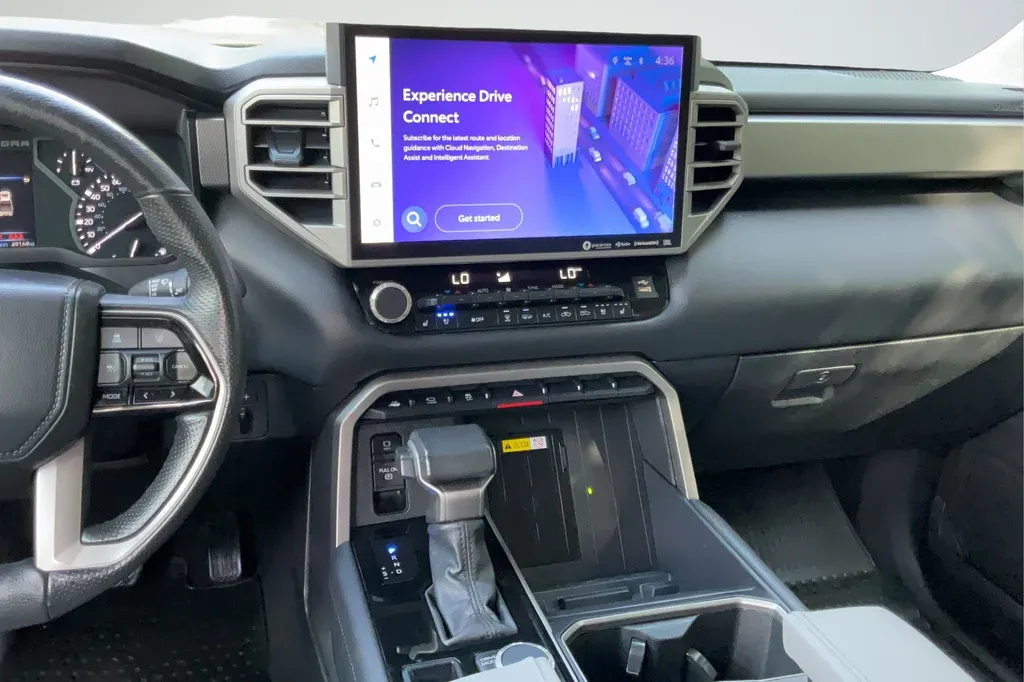 2023 Toyota Tundra Limited thumbnail 16