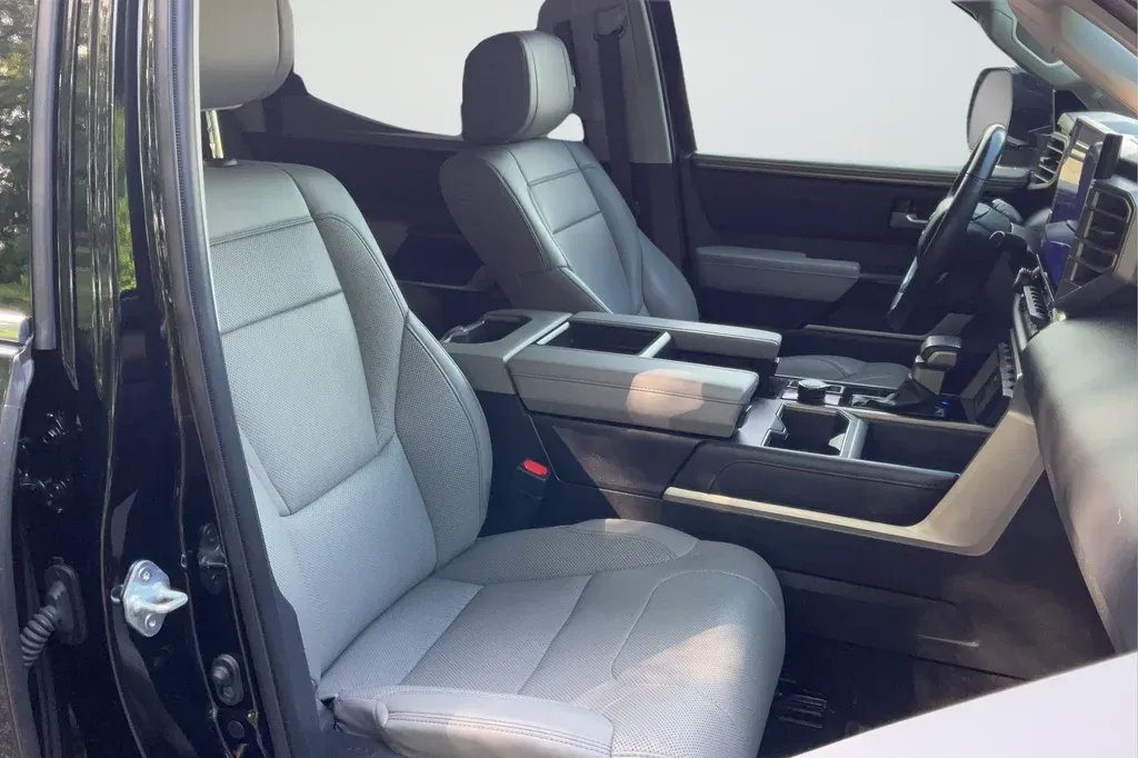 2023 Toyota Tundra Limited thumbnail 20