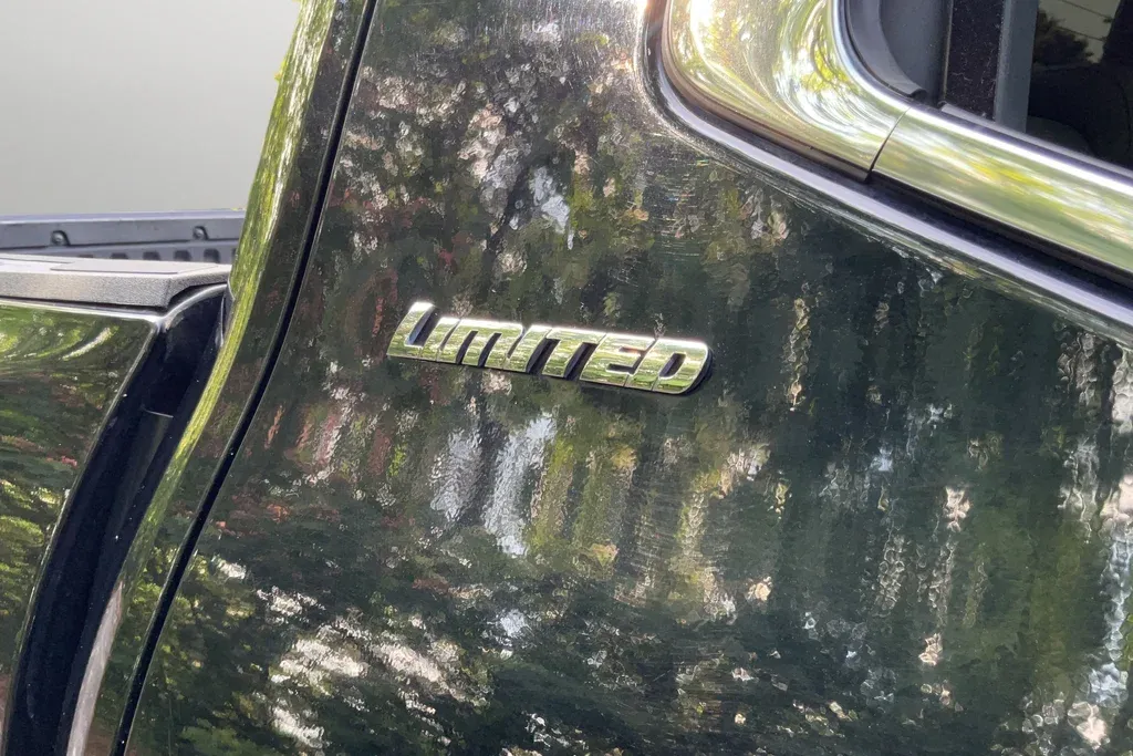 2023 Toyota Tundra Limited thumbnail 29