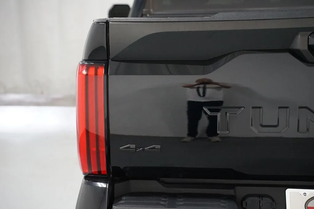 2023 Toyota Tundra SR thumbnail 10