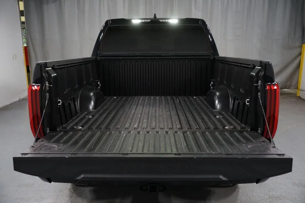 2023 Toyota Tundra SR thumbnail 33