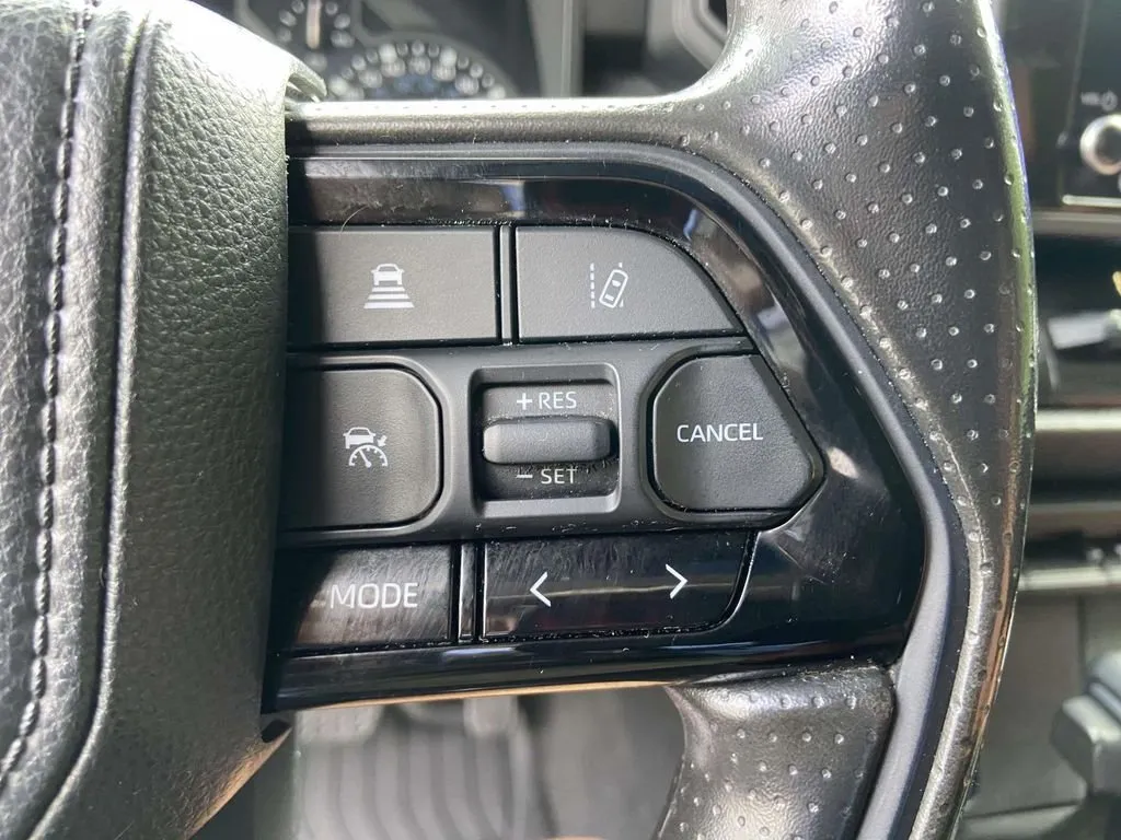 2023 Toyota Tundra SR thumbnail 32