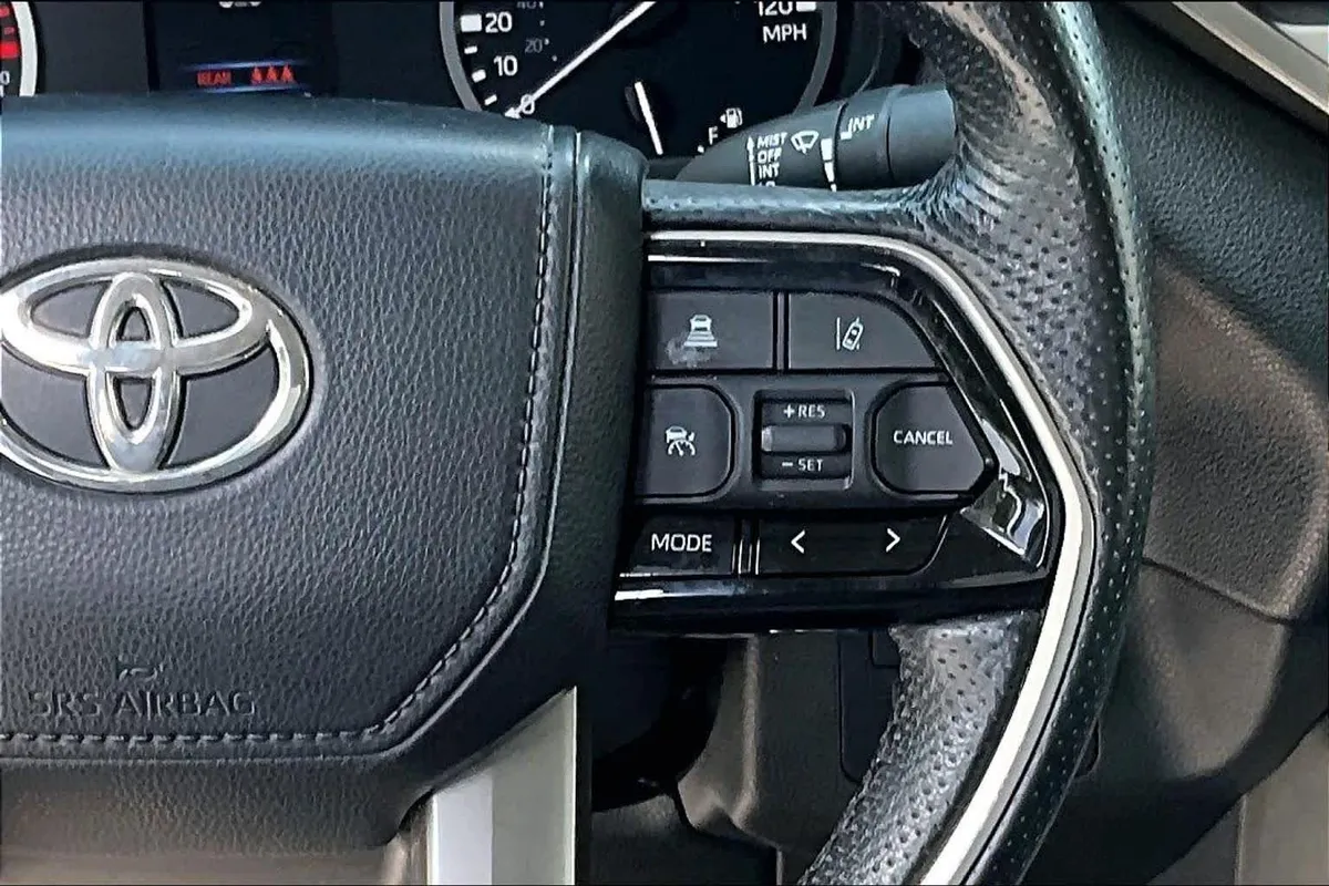 2023 Toyota Tundra SR5 thumbnail 24