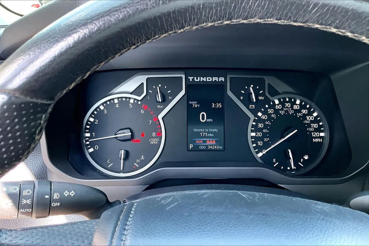 2023 Toyota Tundra SR5 thumbnail 25
