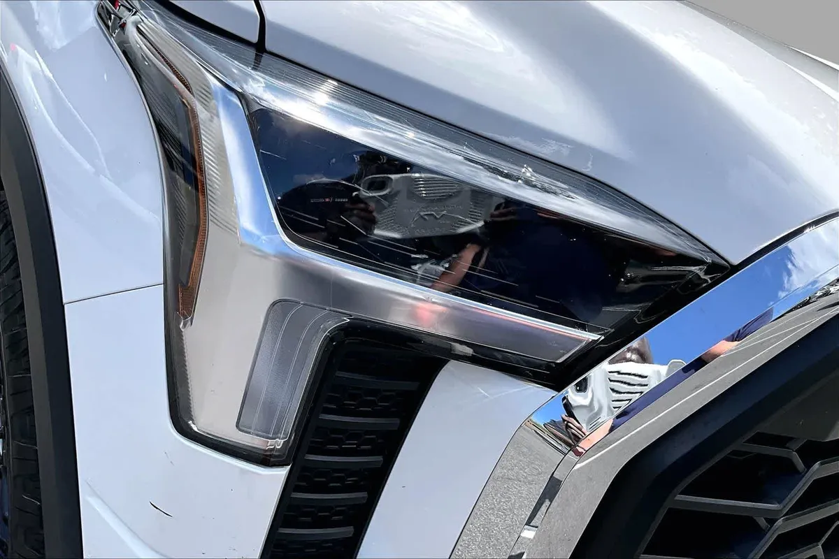 2023 Toyota Tundra SR5 thumbnail 27