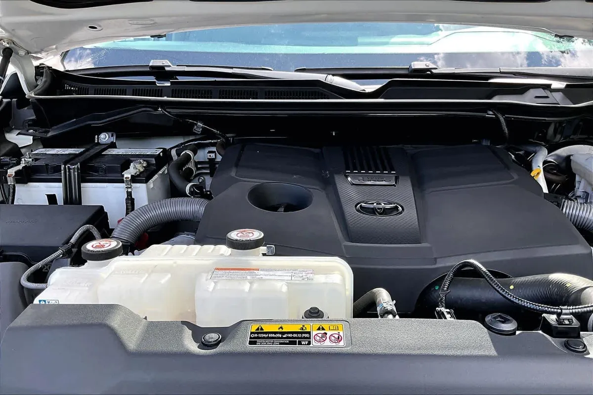 2023 Toyota Tundra SR5 thumbnail 31