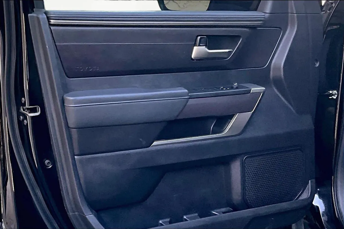 2023 Toyota Tundra SR5 thumbnail 22