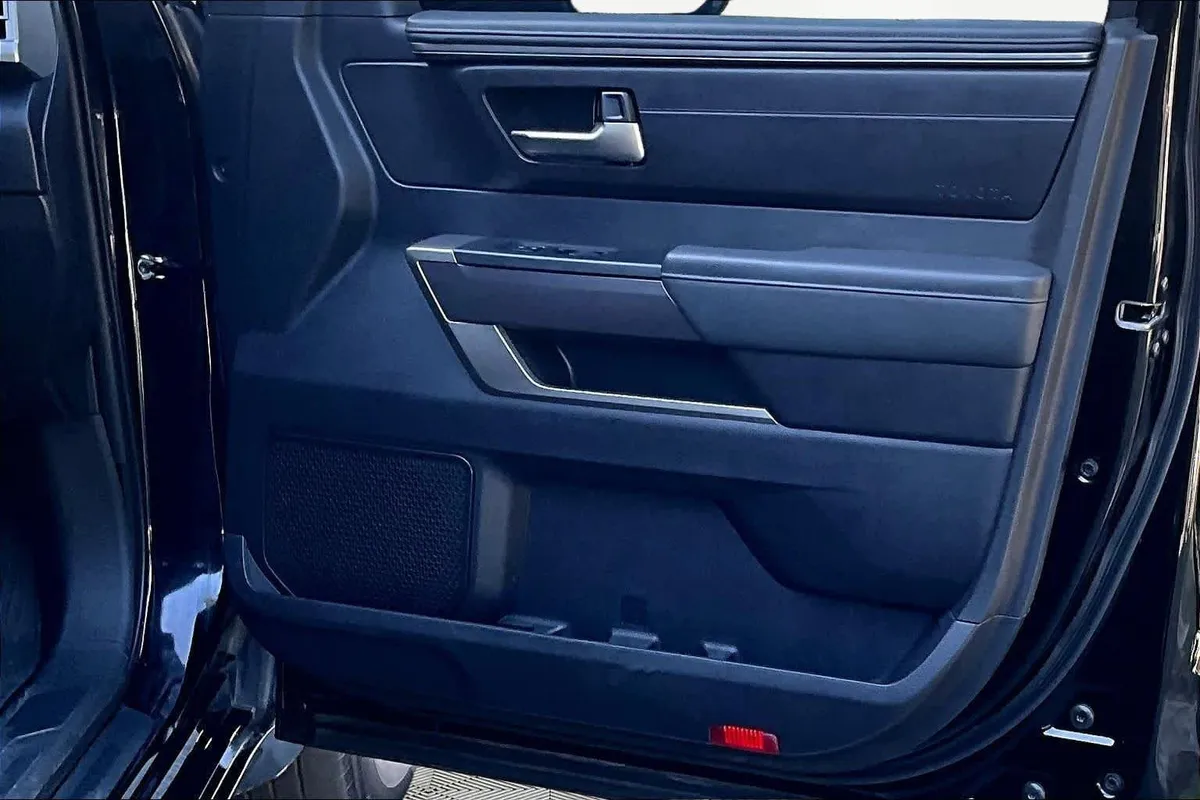 2023 Toyota Tundra SR5 thumbnail 23