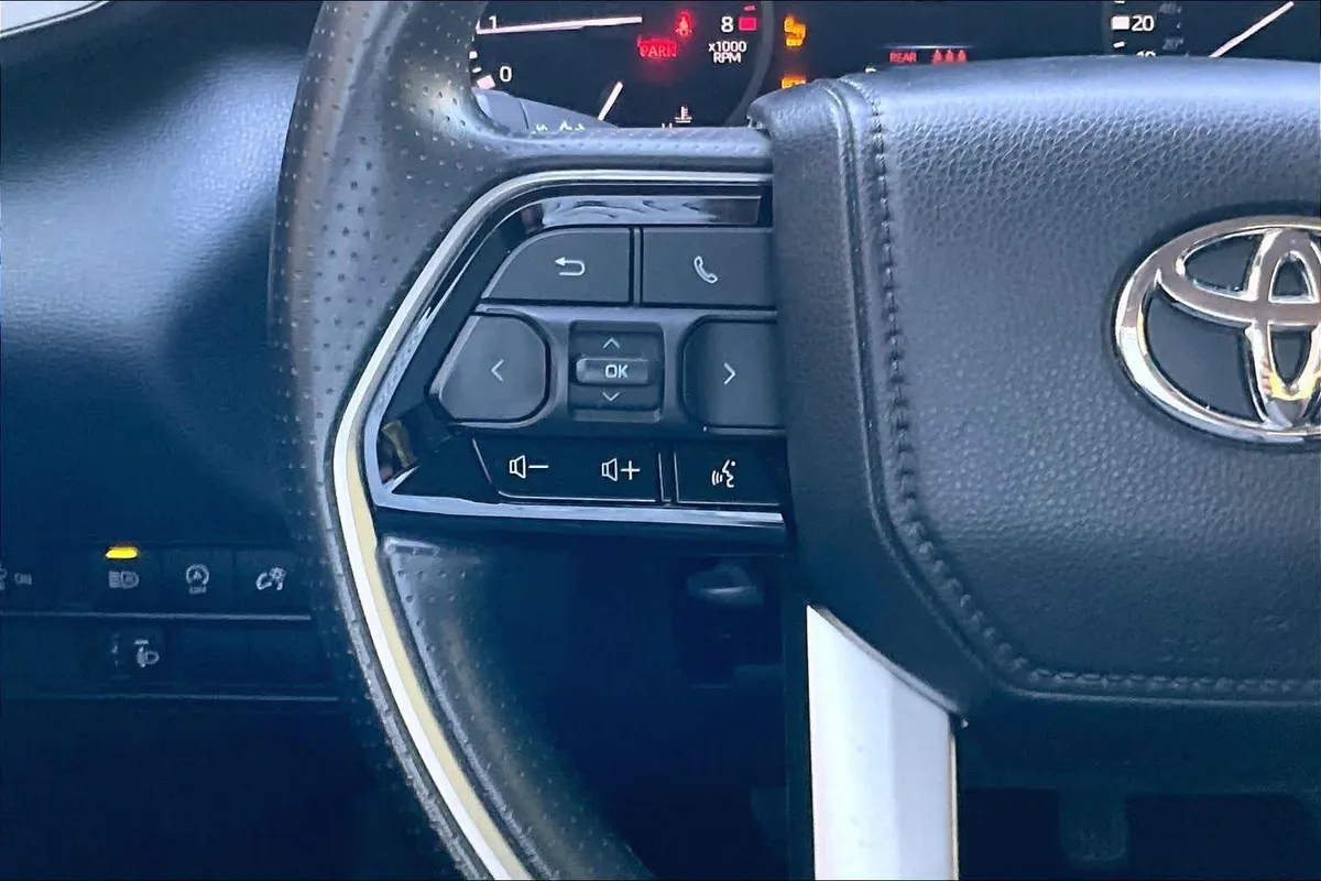 2023 Toyota Tundra SR5 thumbnail 24