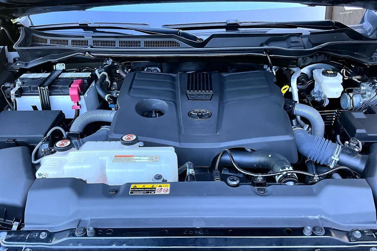 2023 Toyota Tundra SR5 thumbnail 32