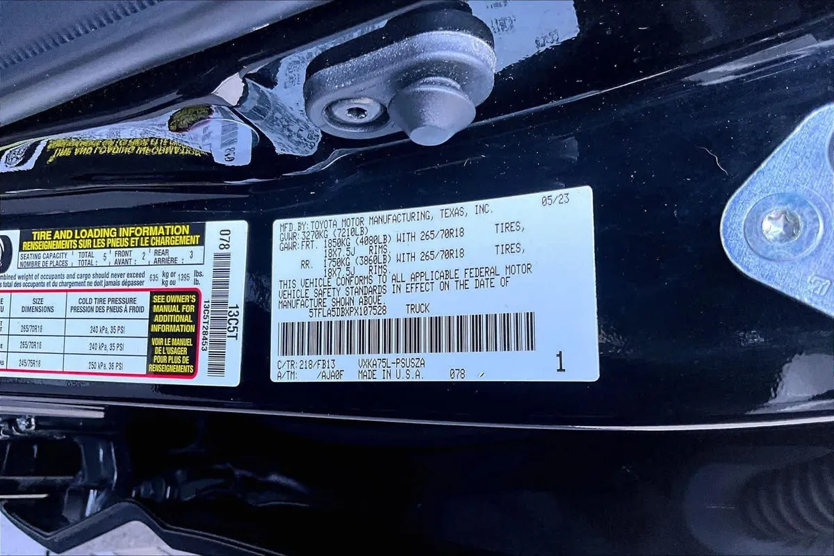 2023 Toyota Tundra SR5 thumbnail 34