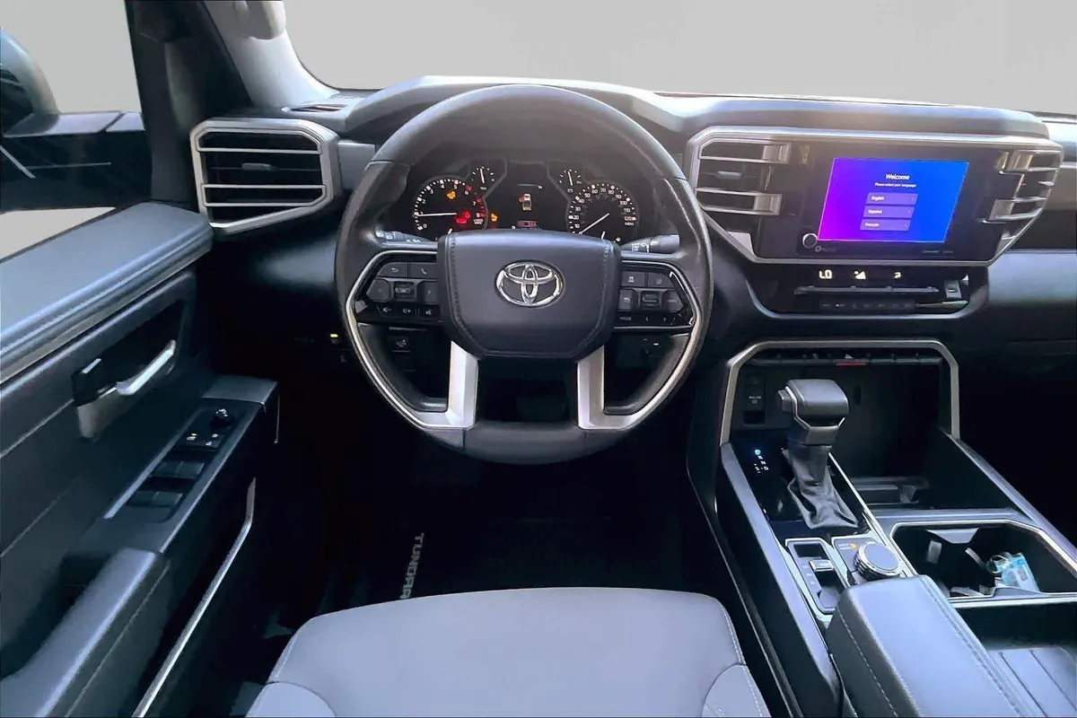 2023 Toyota Tundra SR5 thumbnail 6