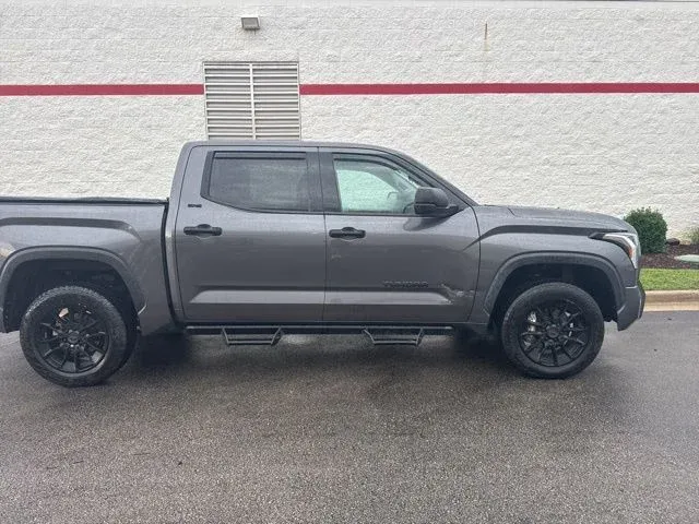 2023 Toyota Tundra SR5 thumbnail 8