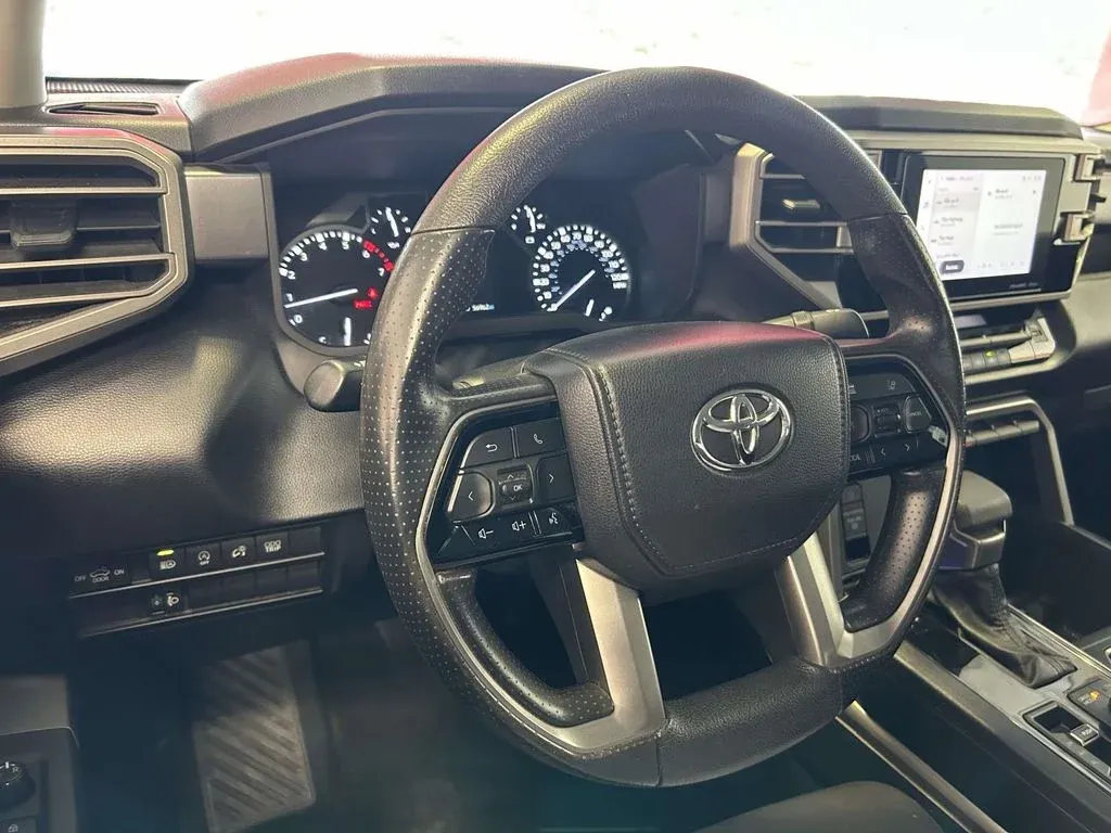 2023 Toyota Tundra SR5 thumbnail 12