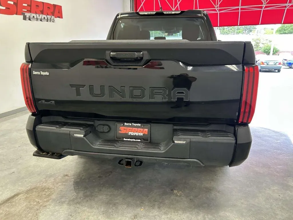 2023 Toyota Tundra SR5 thumbnail 4