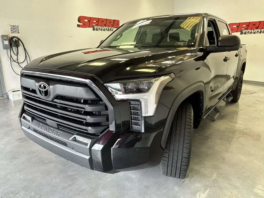 2023 Toyota Tundra SR5 thumbnail 7