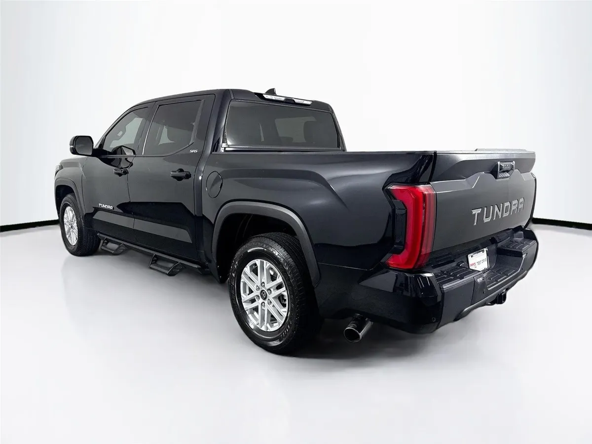 2023 Toyota Tundra SR5 thumbnail 13