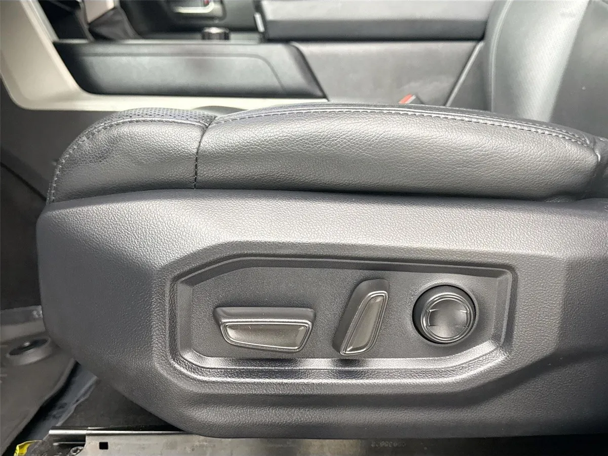 2023 Toyota Tundra SR5 thumbnail 28