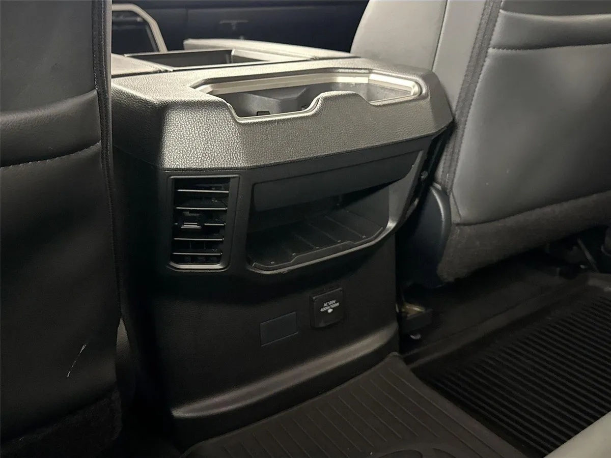 2023 Toyota Tundra SR5 thumbnail 34