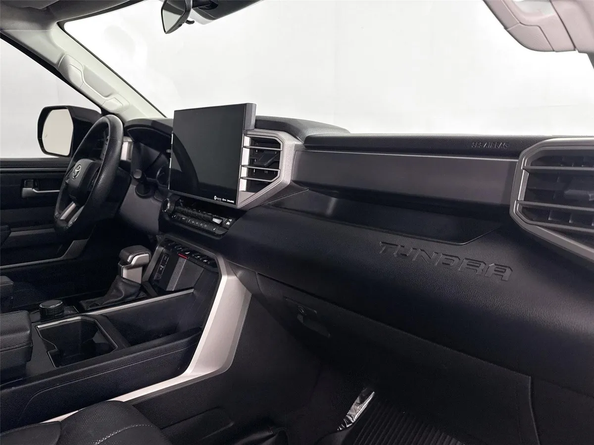 2023 Toyota Tundra SR5 thumbnail 41