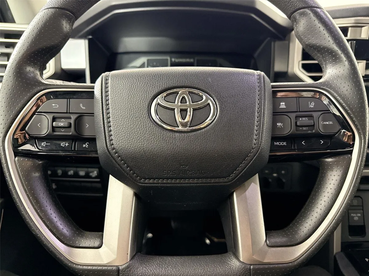 2023 Toyota Tundra SR5 thumbnail 16