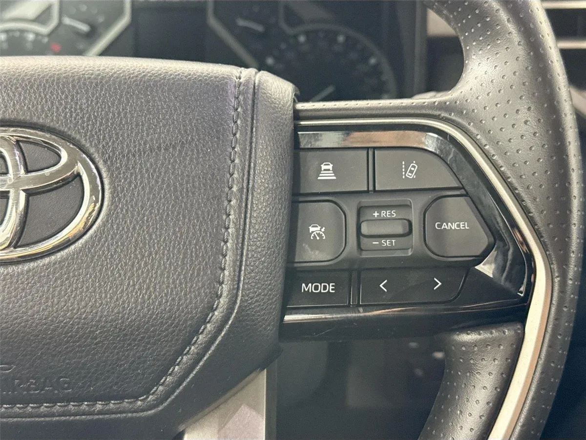 2023 Toyota Tundra SR5 thumbnail 18