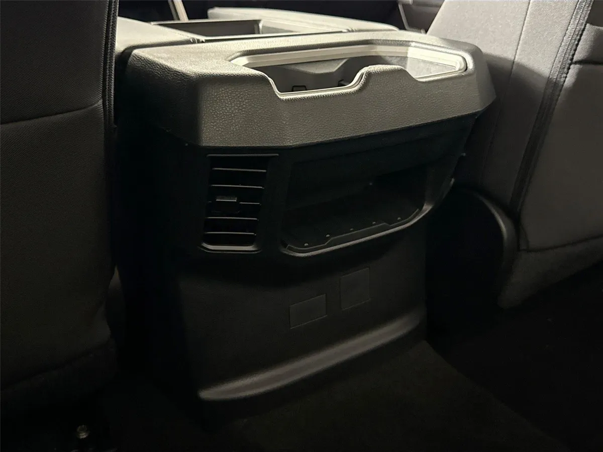 2023 Toyota Tundra SR5 thumbnail 34