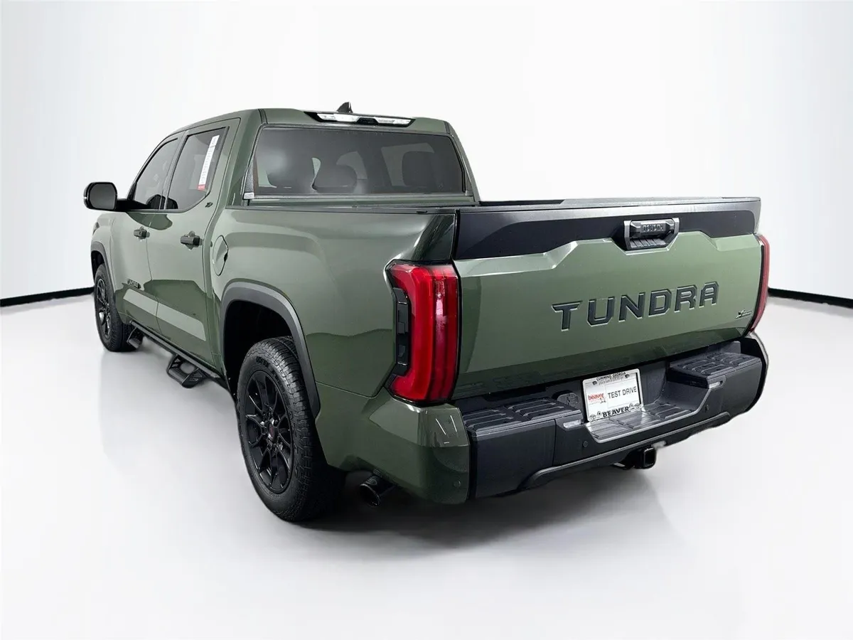 2023 Toyota Tundra SR5 thumbnail 11