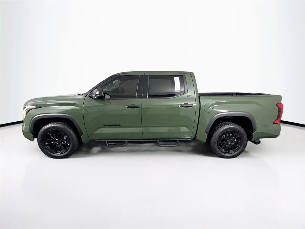 2023 Toyota Tundra SR5 thumbnail 12