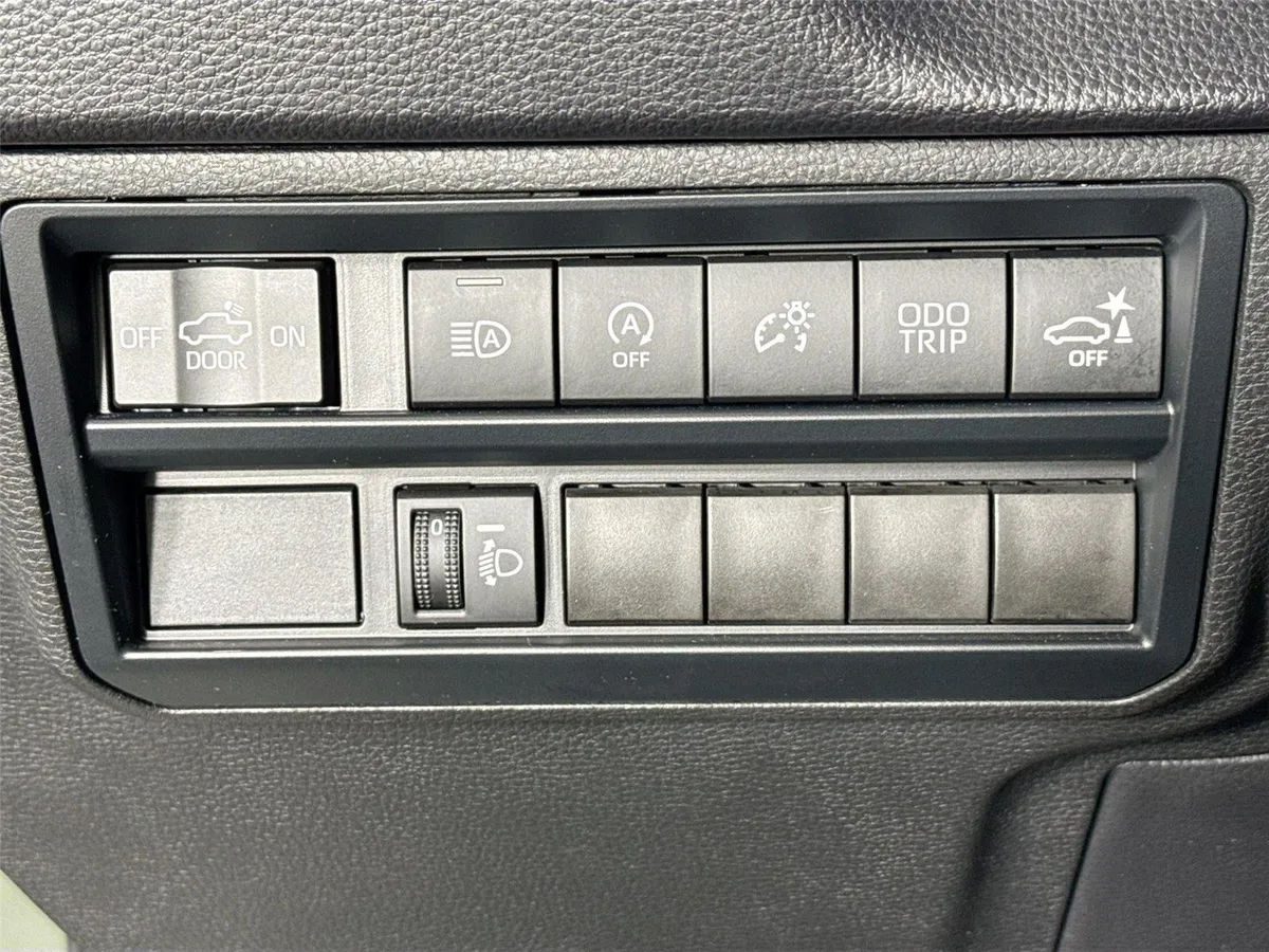 2023 Toyota Tundra SR5 thumbnail 14