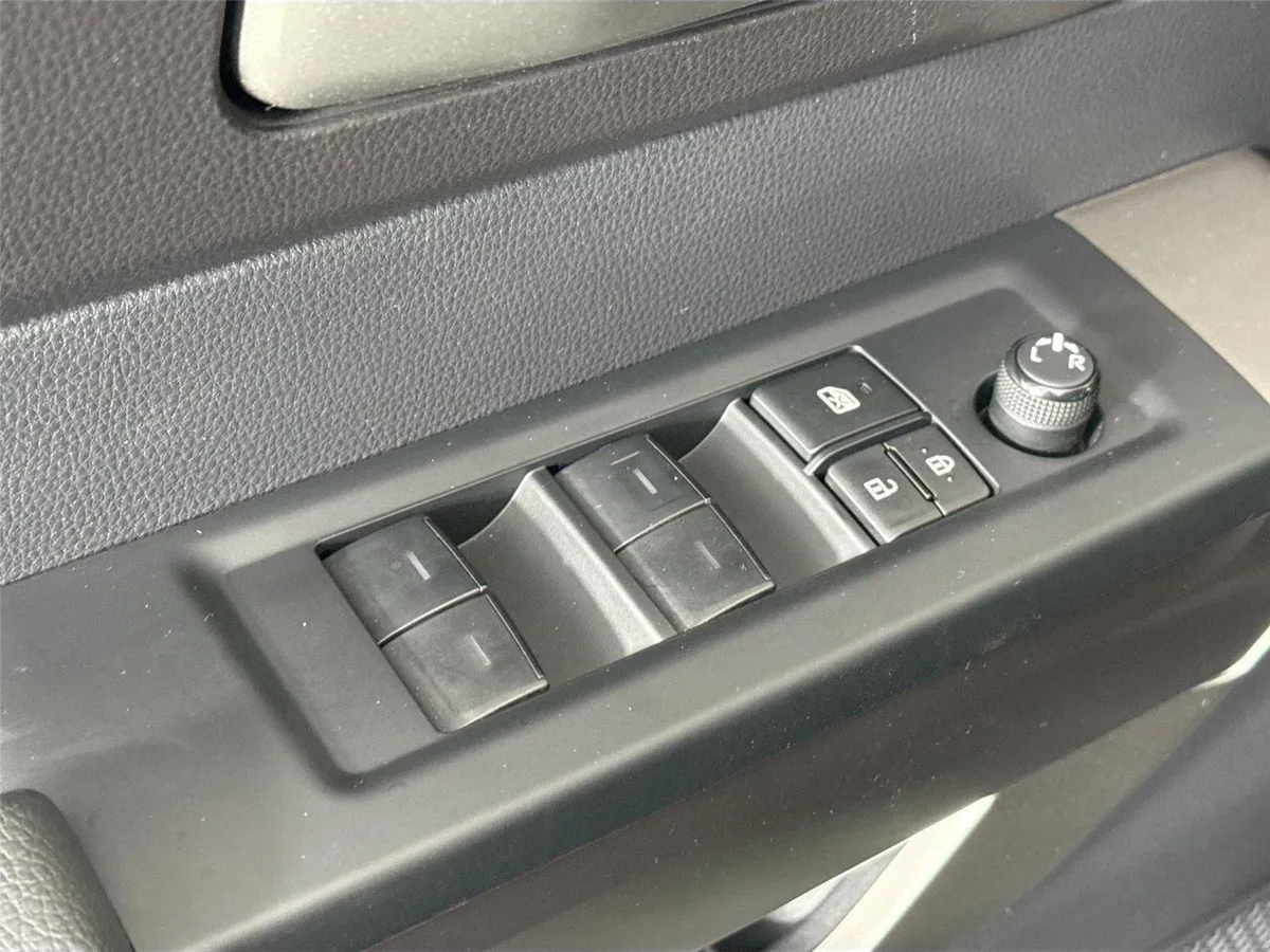 2023 Toyota Tundra SR5 thumbnail 25