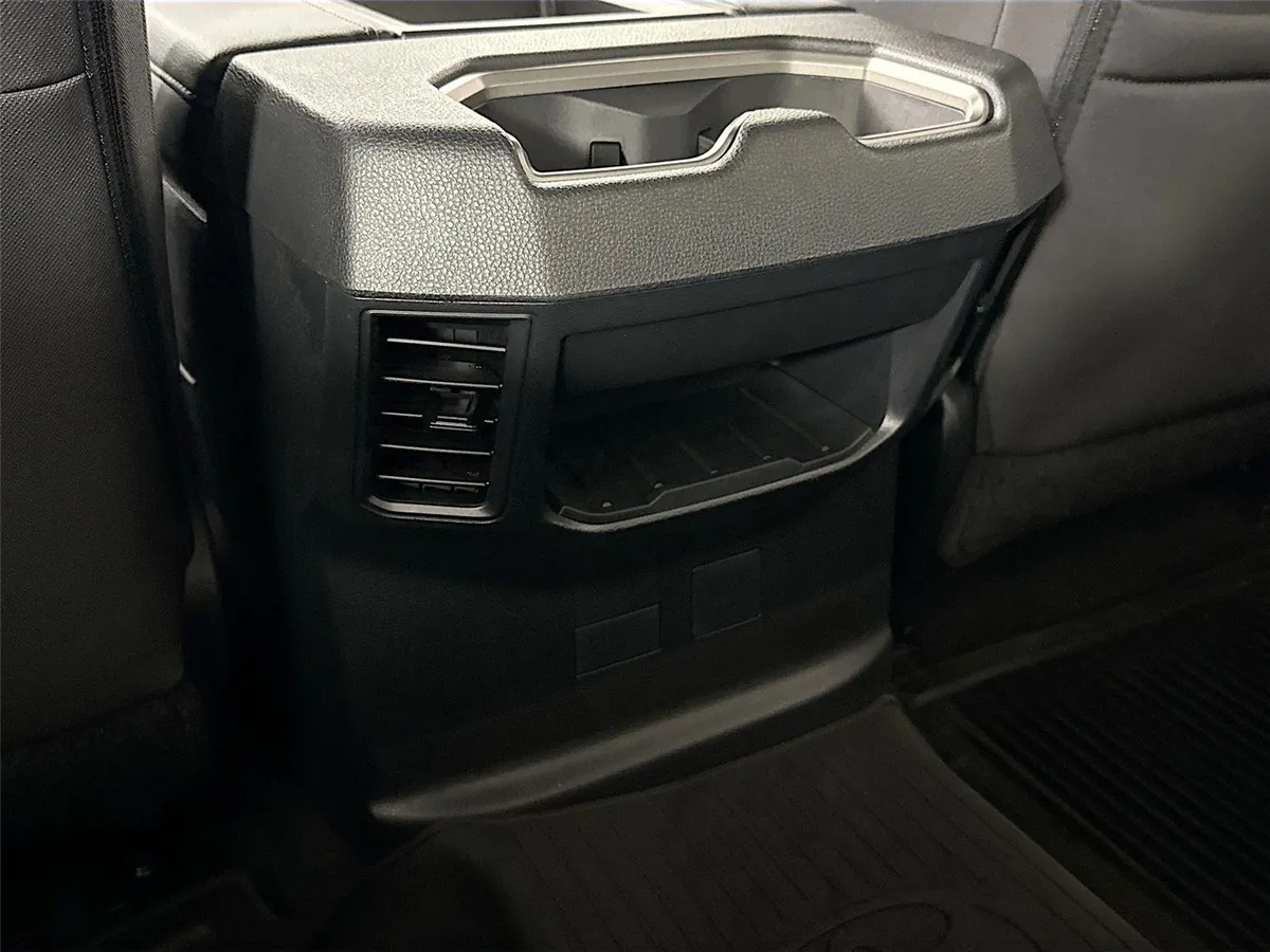 2023 Toyota Tundra SR5 thumbnail 34