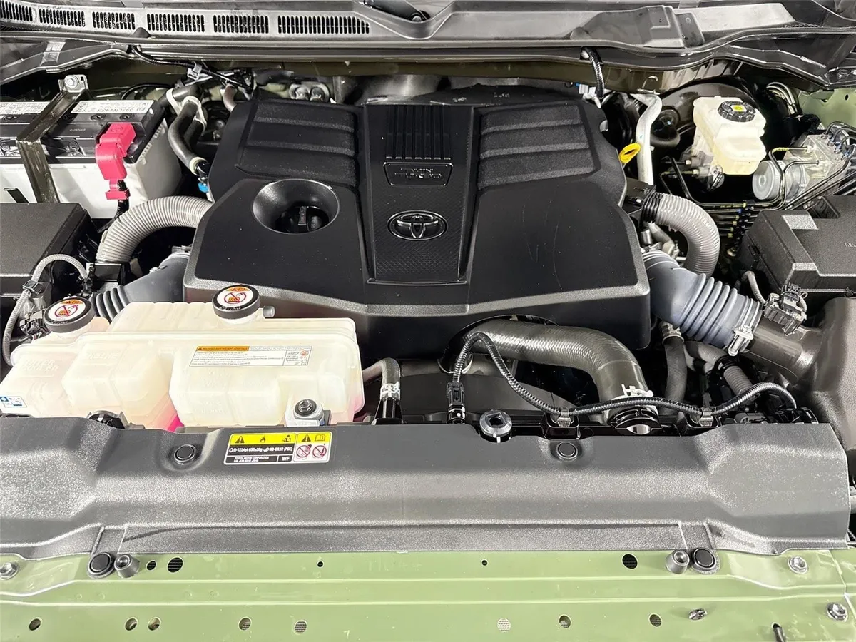 2023 Toyota Tundra SR5 thumbnail 40