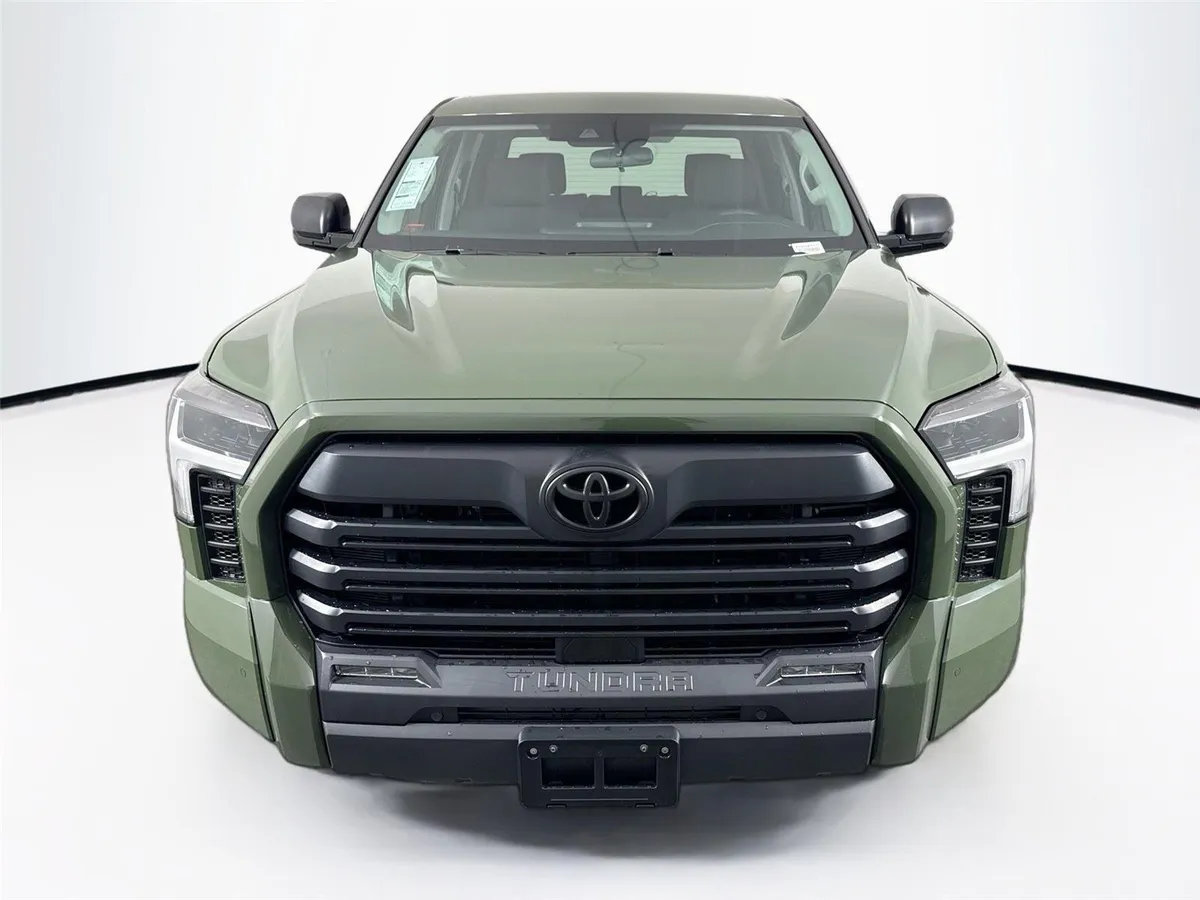 2023 Toyota Tundra SR5 thumbnail 7