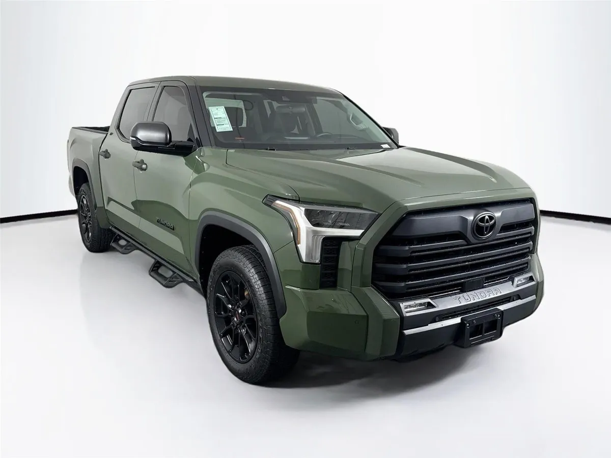 2023 Toyota Tundra SR5 thumbnail 8