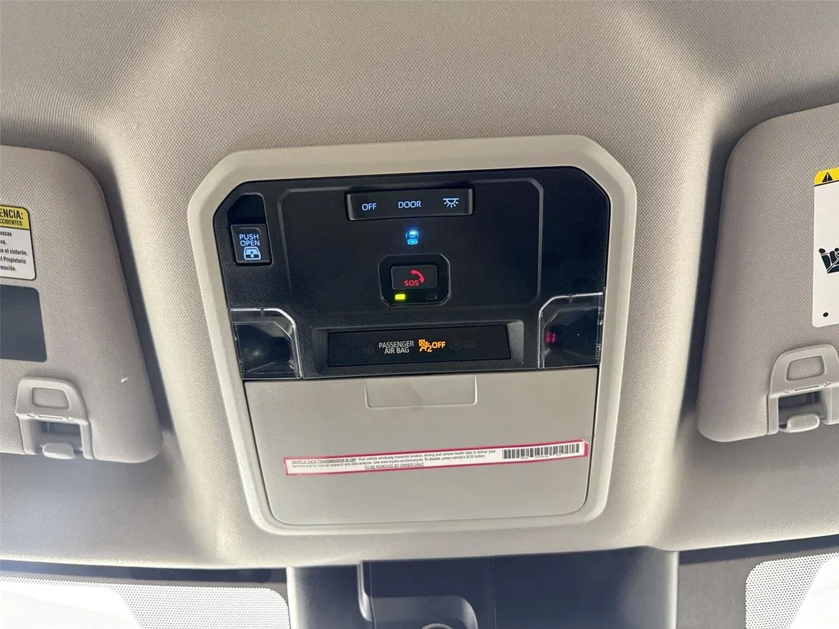 2023 Toyota Tundra SR5 thumbnail 6