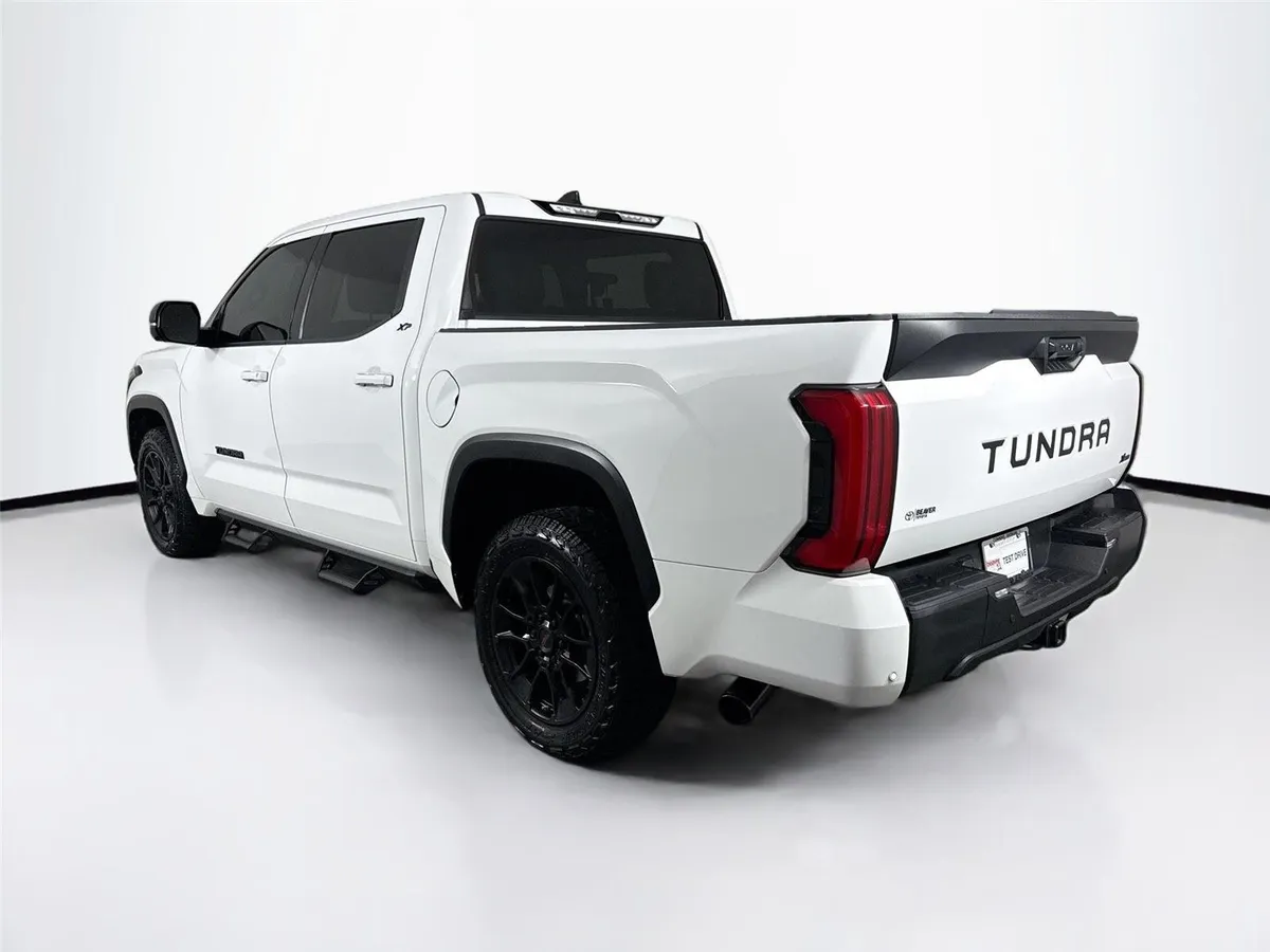 2023 Toyota Tundra SR5 thumbnail 13