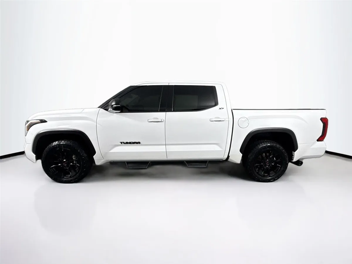 2023 Toyota Tundra SR5 thumbnail 14